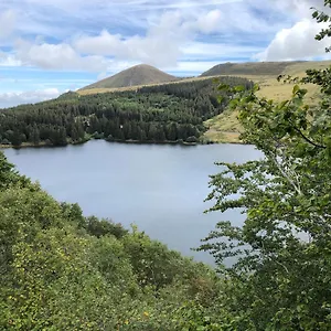https://chalet-lechappee-belle.hotels-rhonealpes.com